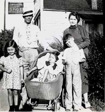 layla_peapaw_bigmama_bitsy_aunt_christine_uncle_troy whitlock