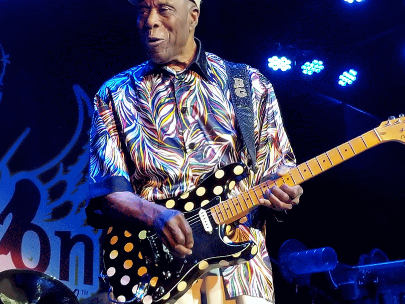 Days after celebrating his 82nd birthday, blues legend Buddy Guy electrified a full house at the Canyon Santa Clarita on Sunday night, Aug. 12, 2018. Photos: Stephen K. Peeples.